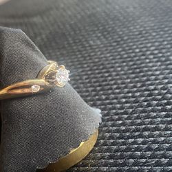 14kt Diamond Engagement Ring 