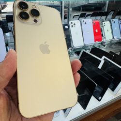 Unlocked iPhone 13 Pro Max  - 256GB. Desbloqueado 