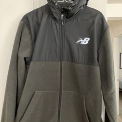 New Balance  Jacket Size M