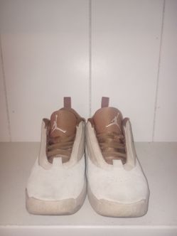 Nike Wmns Air Jordan Max Aura 6 ‘Archaeo Brown’ FQ7943 100 Size 6