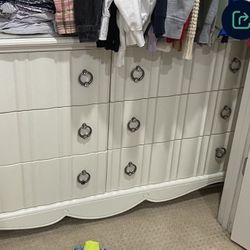 Dresser & Nightstand 