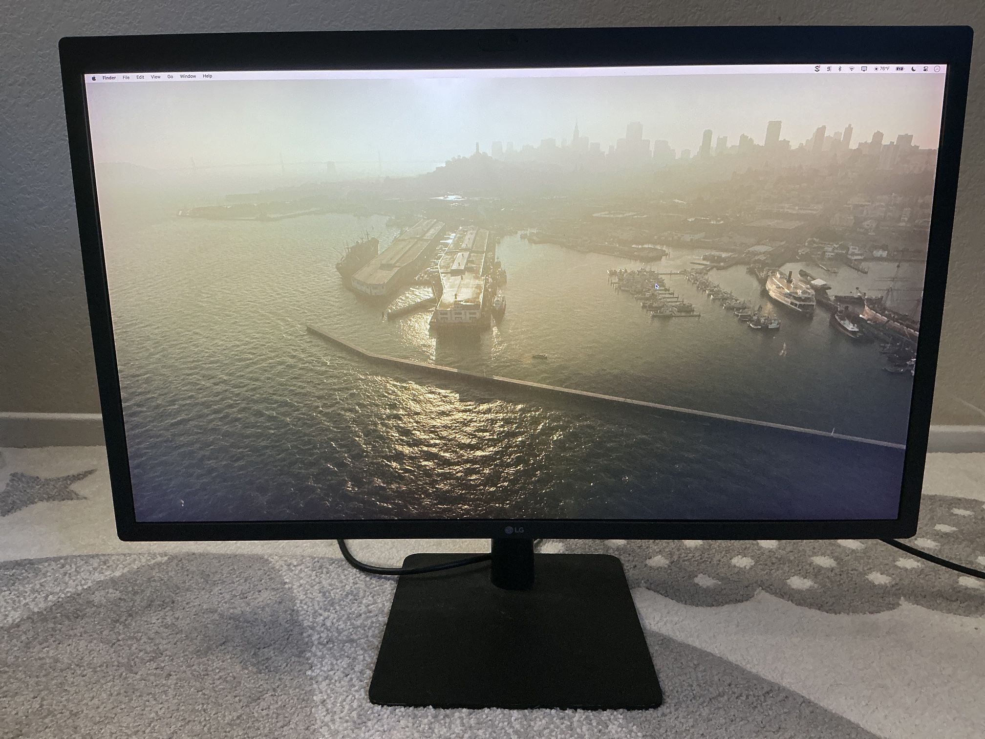 LG UltraFine 5k monitor 27MD5KA (for Mac)