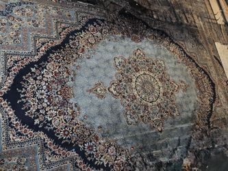 Turkish carpet , size 9 and 6 meters, excellent quality and type