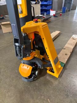 Open-box Li-ion Powered Pallet Truck A-1034