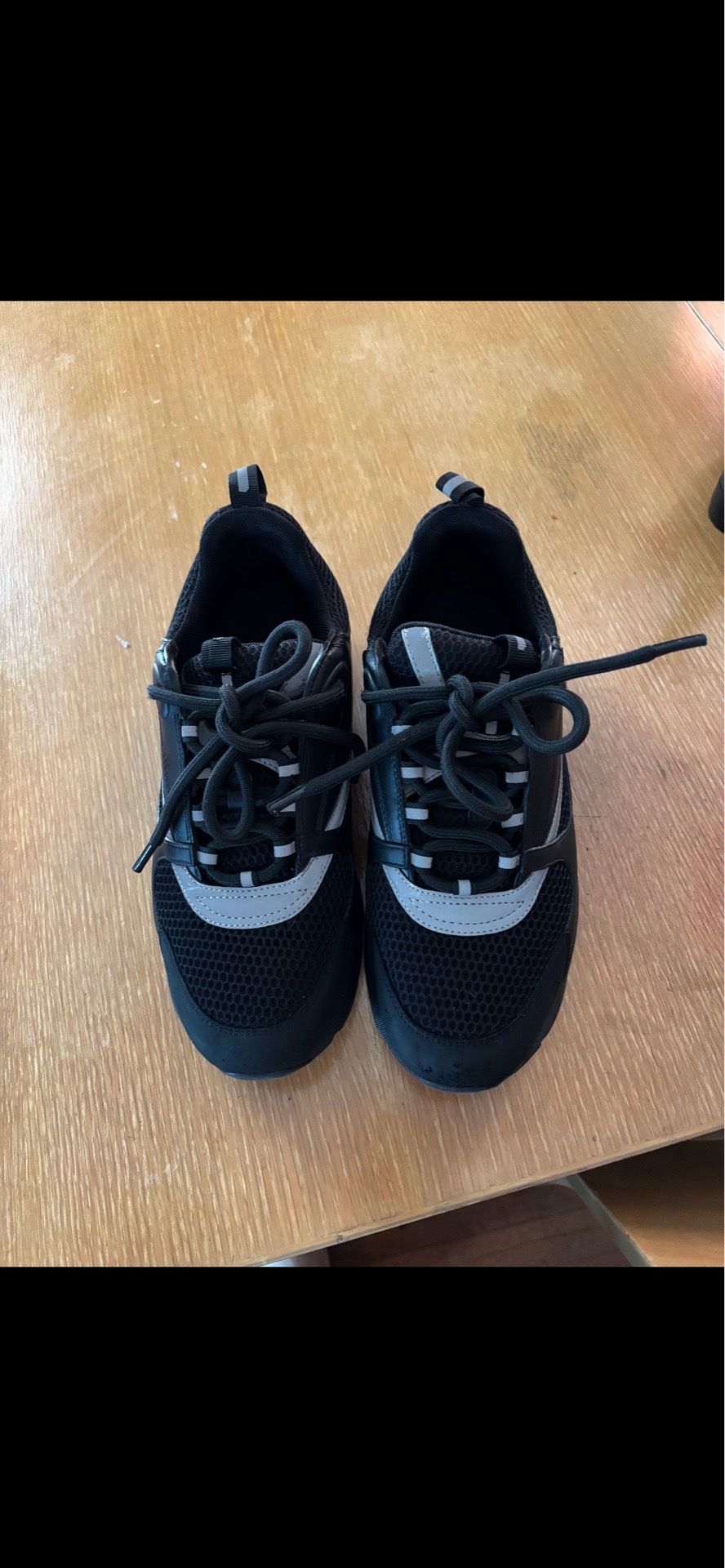 Dior b22s