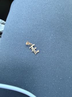 14K gold initial pendant