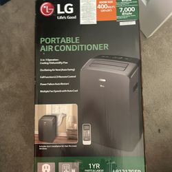 LG Portable Air Conditioner 12,000 BTU