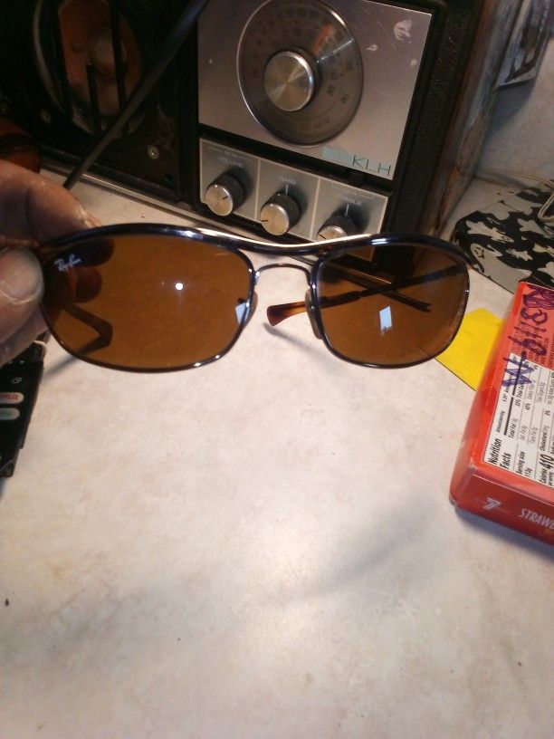 RAY BAN SUNGLASSES