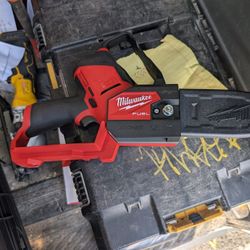 Milwaukee 12v Chainsaw