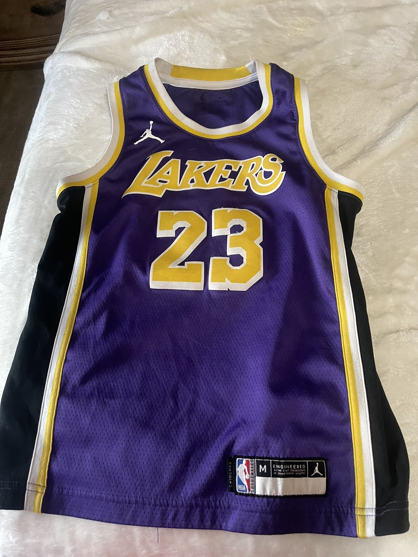 Lebron James Jersey