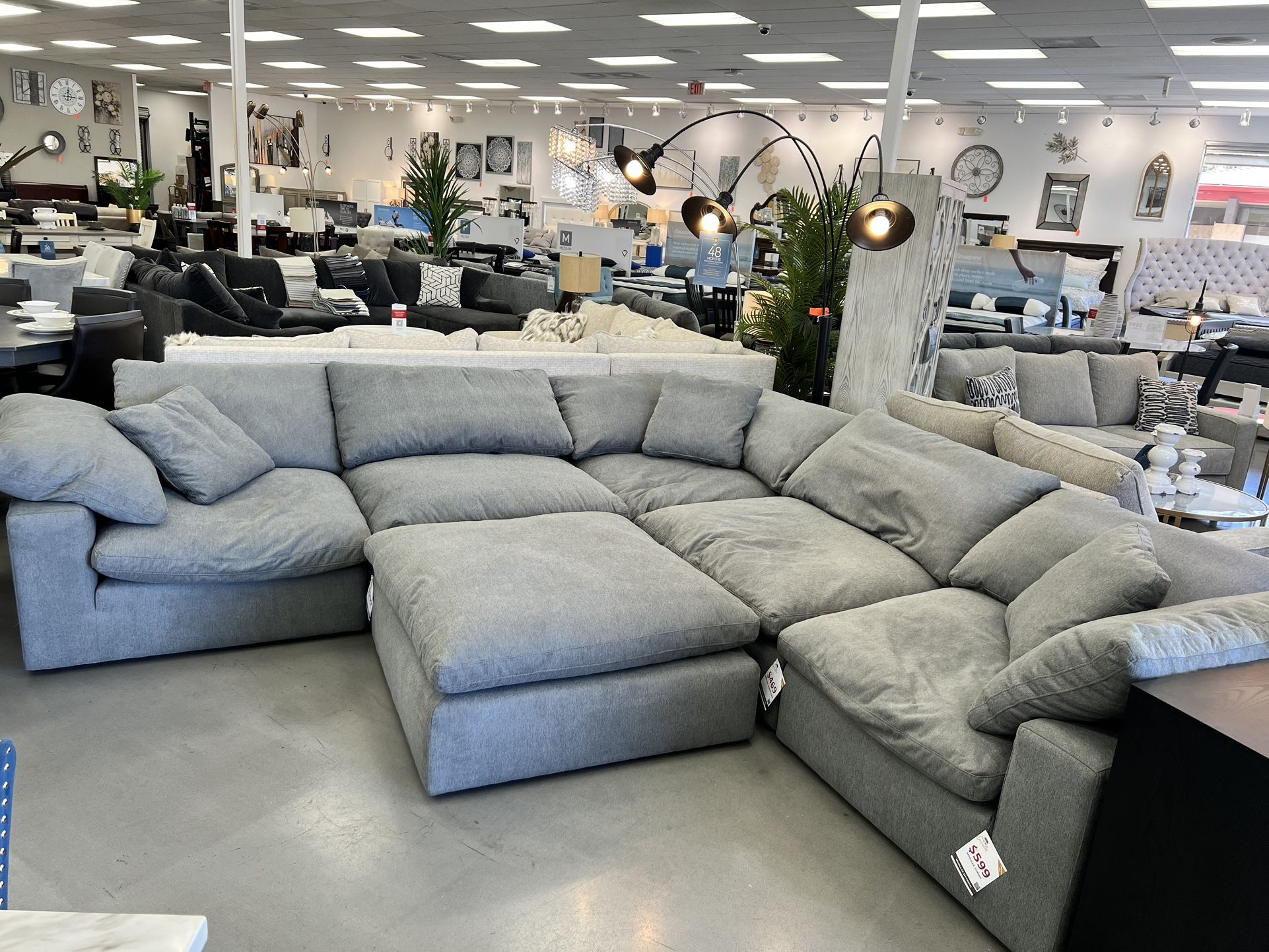 MODULAR SOFA SET 6PC FEELS LIKE CLOUDS !!!