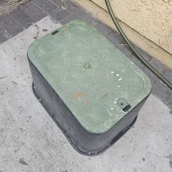 Irrigation Box Valve Good Condition 24"×12"