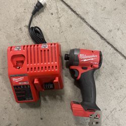 milwaukee 2953-20 Impact Drill
