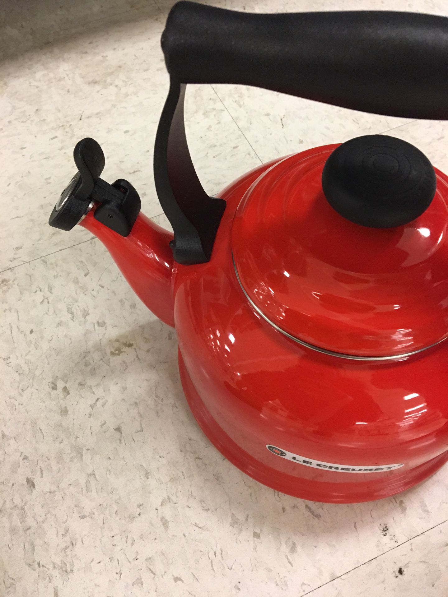 Le creuset tea kettle