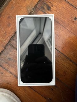 iPhone 16e