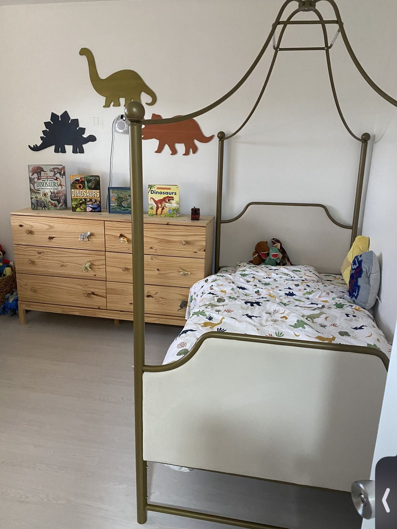 Twin Bed 4 Post $80
