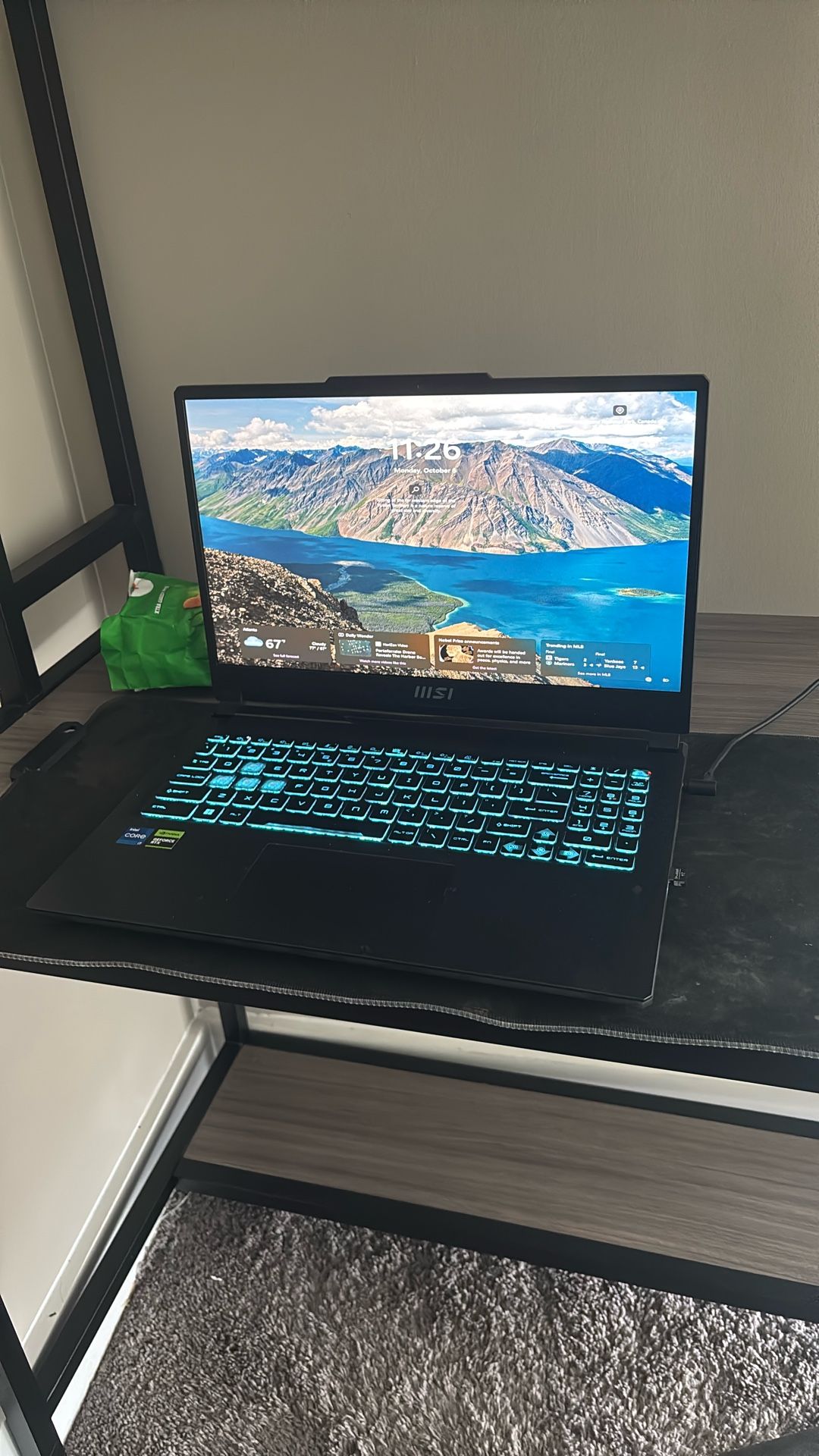 MSI Crosshair 15 Gaming Laptop – RTX 4060 / i7 / 16 GB RAM / 1 TB SSD – Flawless Condition