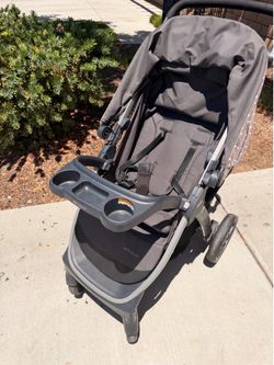 MOVE OUT SALE - Chicco Bravo stroller