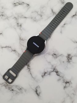 Samsung Galaxy Watch 6 – 44mm Pre-Owned 💸 Only $99