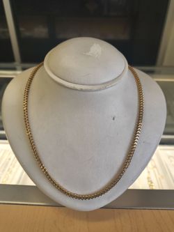 10k Gold necklace 16.4 grams 22 Long layway available 10% Dwon if you interested please make sure you ask for Maribel thank you