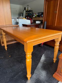 Vintage traditional oak dinning table