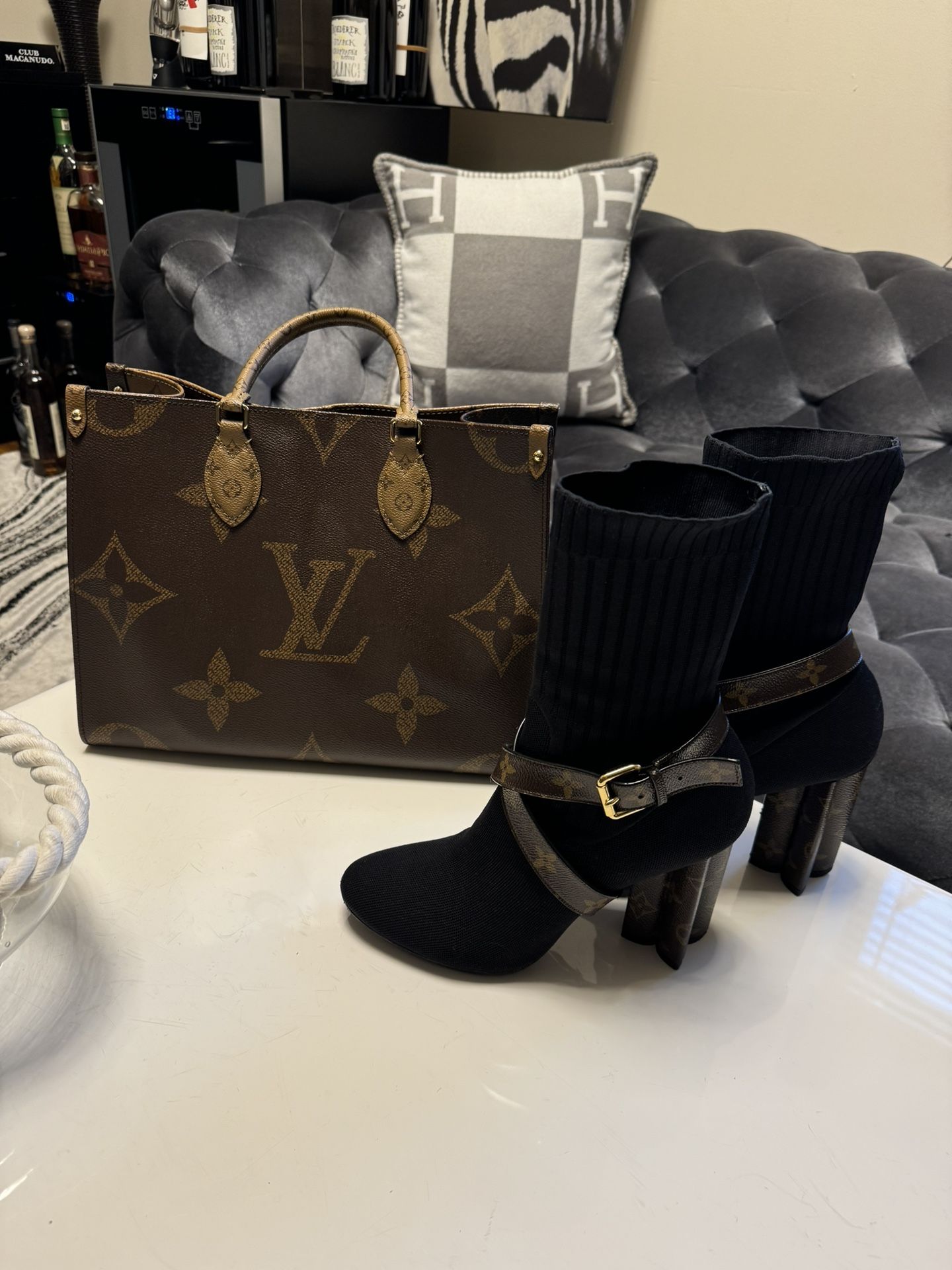 Louis Vuitton bag + boots (matching set)