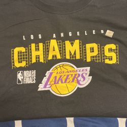 X Large Lakers Tee