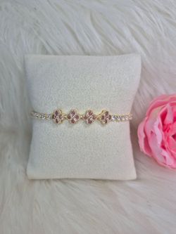 Beautiful Bracelet 14K Gold Laminated Hypoallergenic Waterproof Non Tarnish Excellent Quality 35$