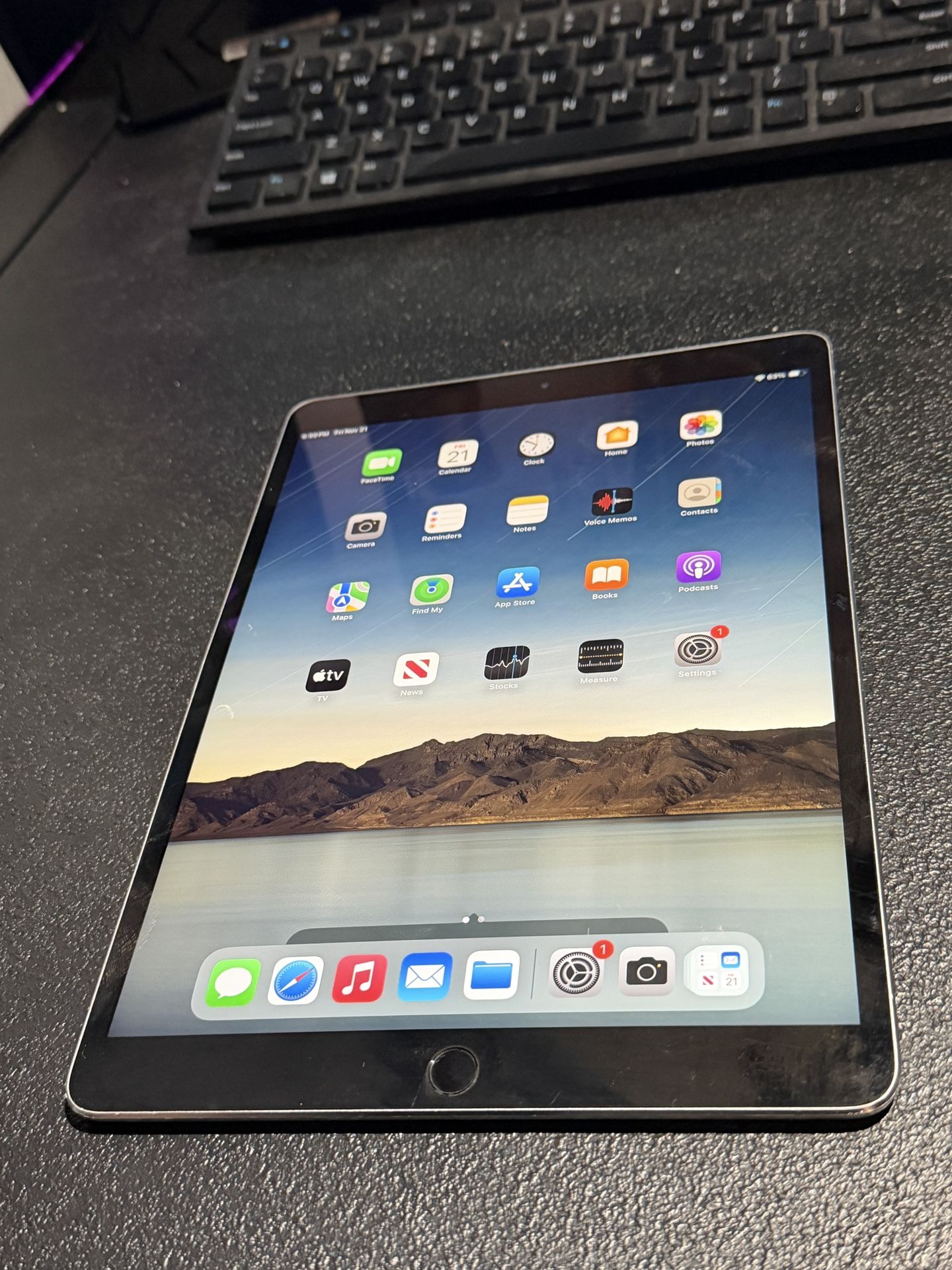 Apple iPad Pro 10.5 Inch 256GB 2017 iOS 17.7