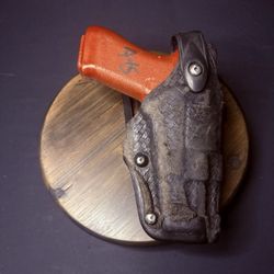 Safariland Glock 17/22  Duty Holster Right Hand Basketweave