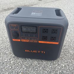 BLUETTI AC180 Portable Power Station