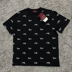 Gucci t shirt size L