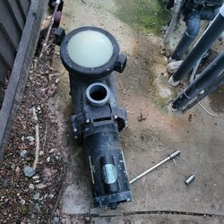 JANDY POOL PUMP 2HP 3450 RPM. WORKS GREAT