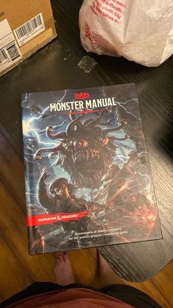 Dungeons and dragons monsters manual