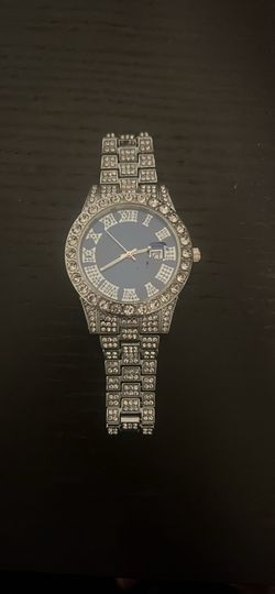 Fashion watch with blue dial