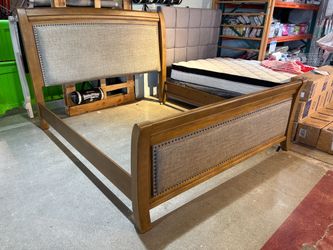 ASHLEY Tamburg California King Upholstered Bed Frame