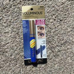 L’oreal Blue Mascara Makeup