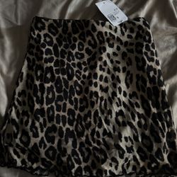 leopard mini skirt