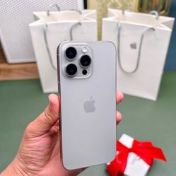 iPhone 15 pro max 256GB Unlocked 