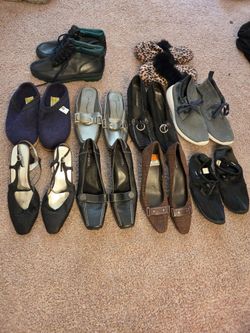 Shoe lot mixed sizes sold together.