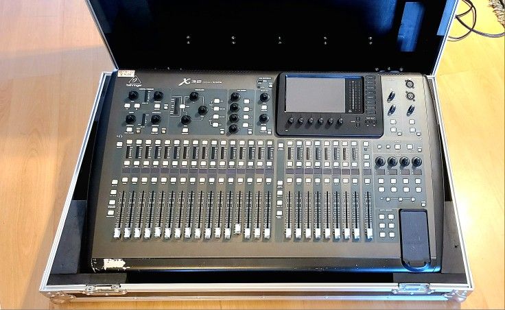 Behringer X32 40-CH Digital Mixer W/ Case