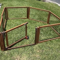 Free Standing Pet Gate