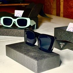 Designer Sunglasses Unisex Black & Mint Green