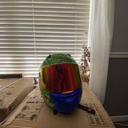 Size medium Sedici Helmet