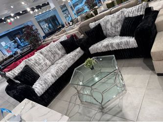 Gorgeous Sofa Set 🖤🤍