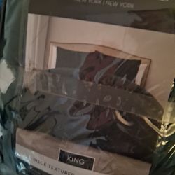 Green Textured Comforter Set- K