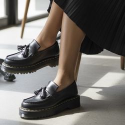 NEW Dr. Martens Adrian  Quad Leather Platform Black  Loafers Women’s Size 9  Slip On platform 