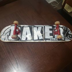 Baker Skateboard 8.5, Hollow Independent Trucks