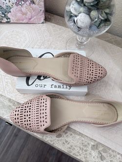 Women’s shoes