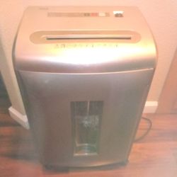 Ativa At-cc240s Paper / Security Shredder Commercial Model On Wheels W/ Locks